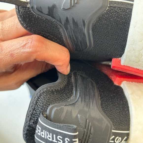 Adidas Men's Black NMD R1 OG Sneakers size 10.5 GZ7922 *read - Picture 11 of 11